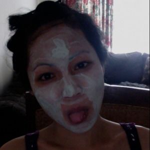 Meet your Posher, Monina